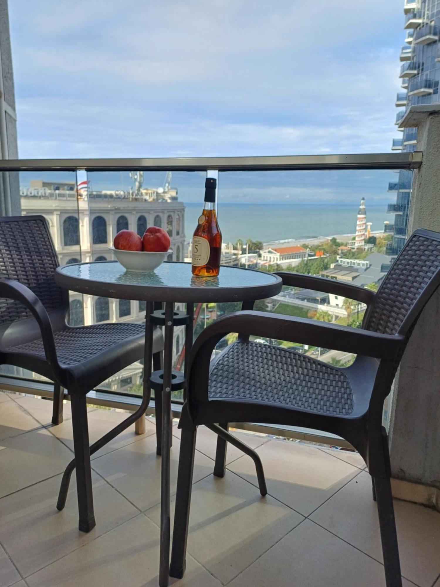 Orbi Sea Towers Batumi On Khimshiashvili 15 Eksteriør billede